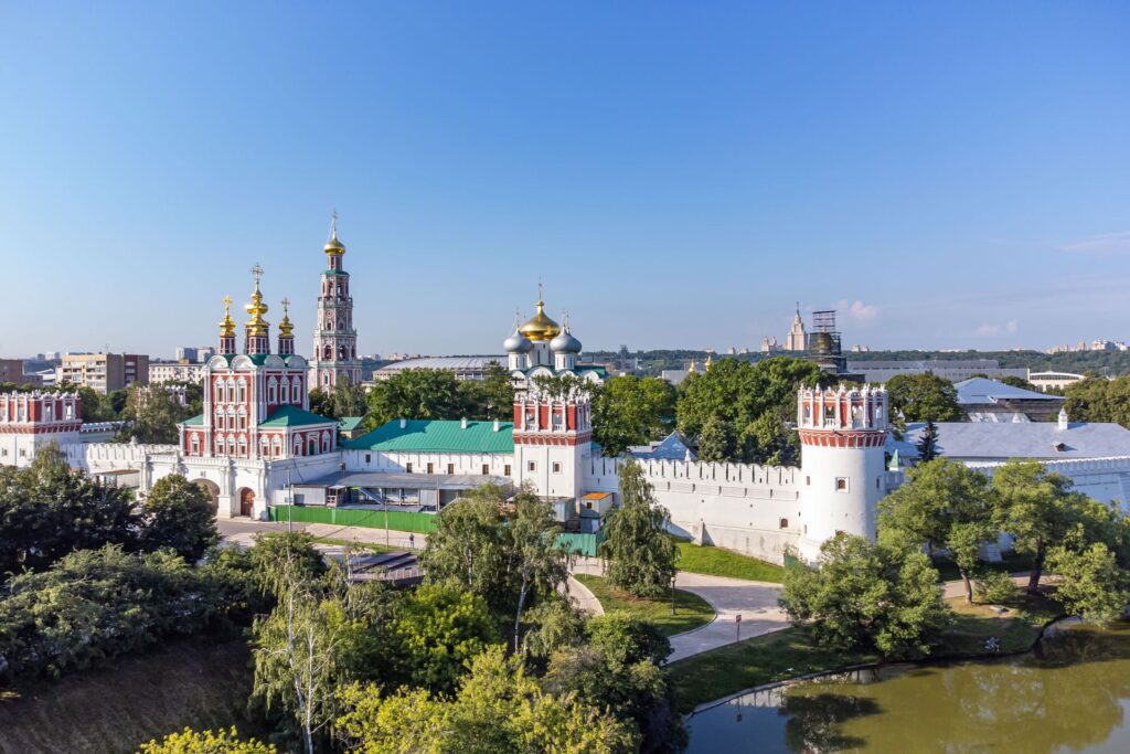 Новодевичий монастырь рядом с ЖК «Жизнь на Плющихе»