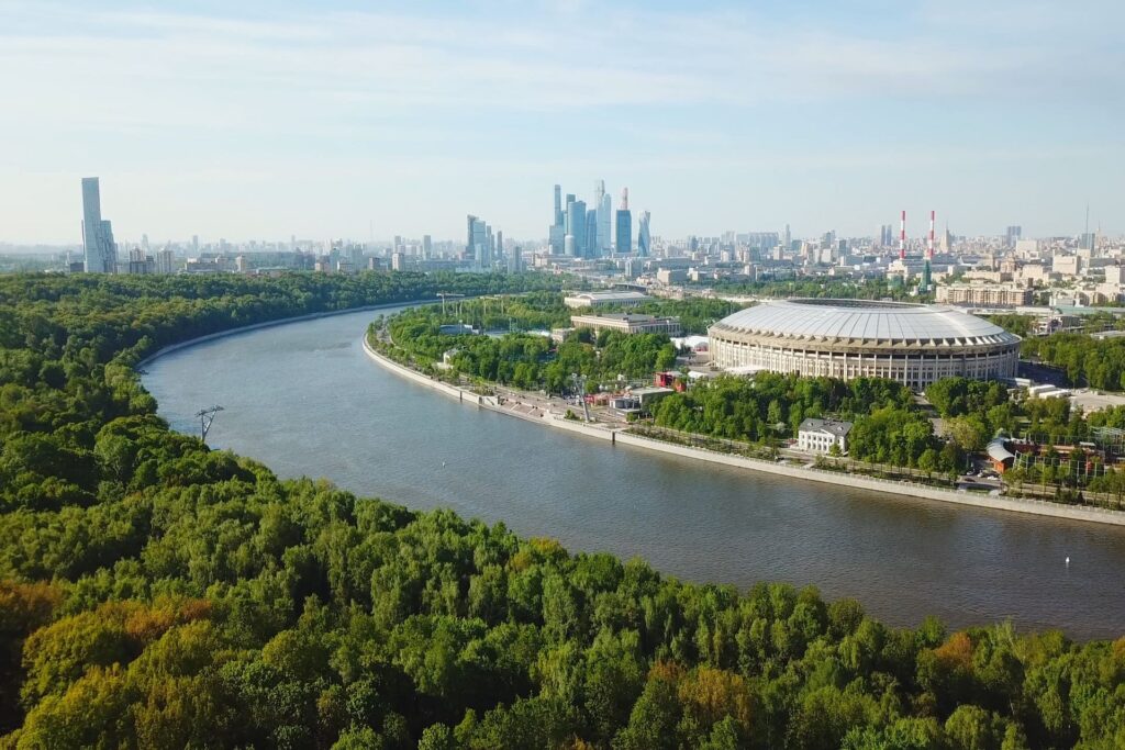 Стадион «Лужники» рядом с ЖК «Жизнь на Плющихе»